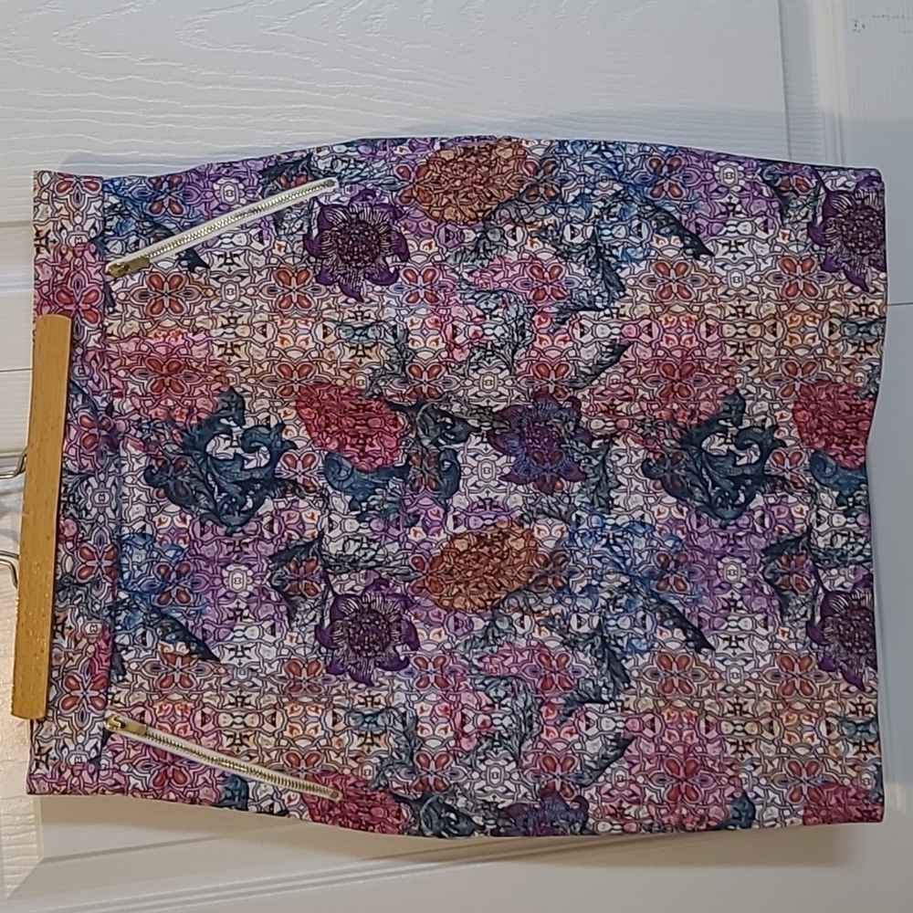 H&M Stunning Patterned High Waist Skirt